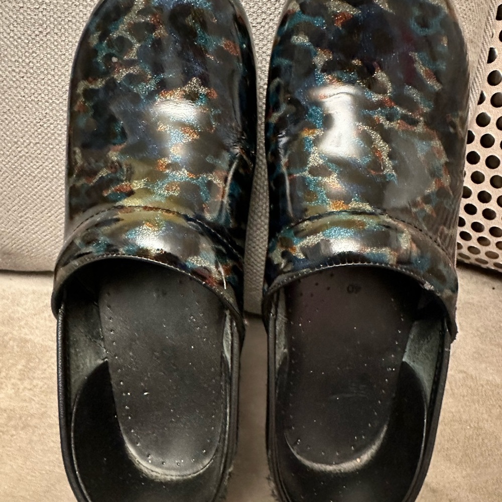 Gently used Dansko clog nurse shoes size 10 (40). Blue leopard glossy patent - Picture 3 of 5